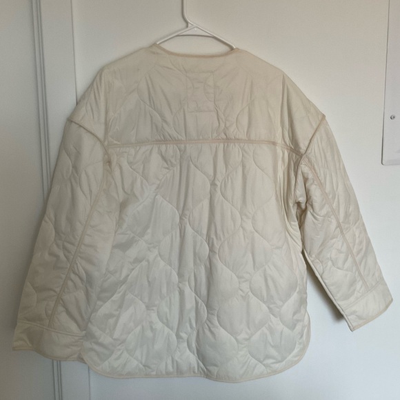 NWT Abercrombie & Fitch Quilted Lightweight Jacket - Picture 2 of 3